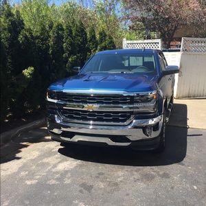 Meet your Posher, Bobby